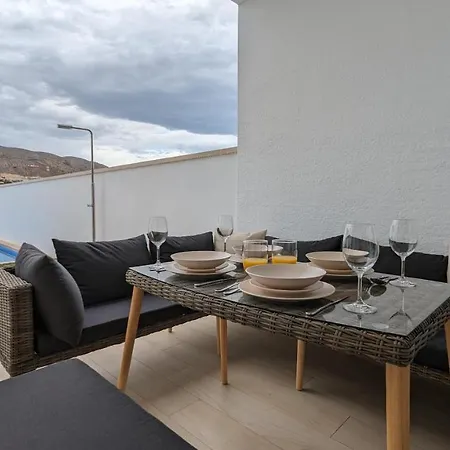 شقة Panoramic Personal Pool