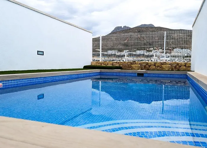 Panoramic Personal Pool